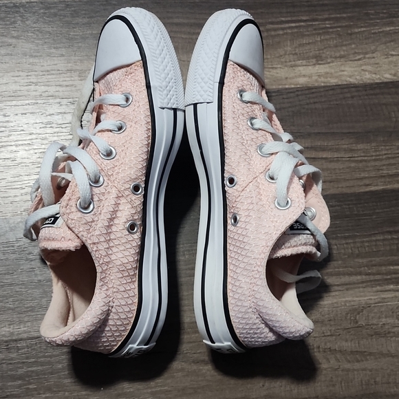 Converse - Picture 5 of 6